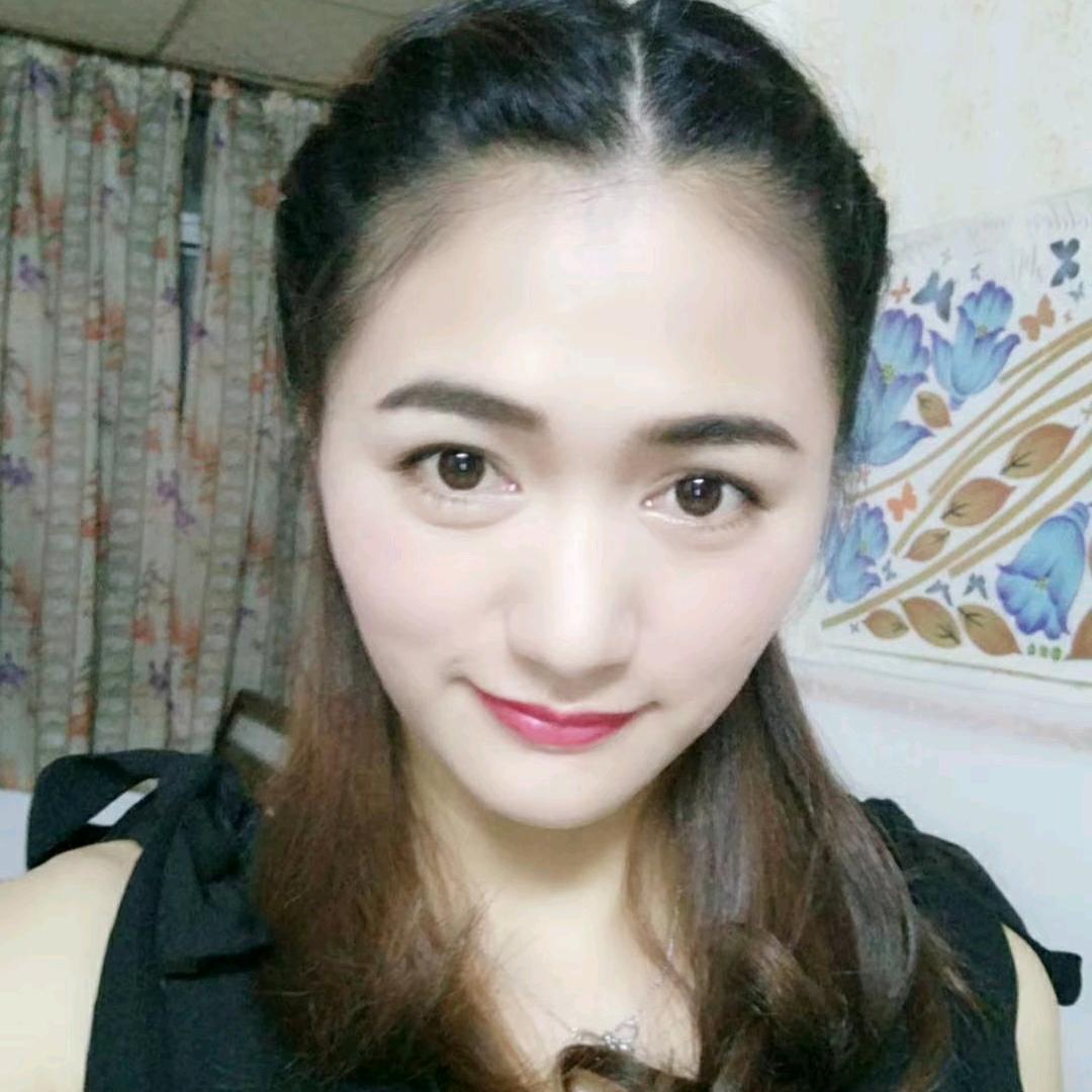 悲伤浅笑何欢