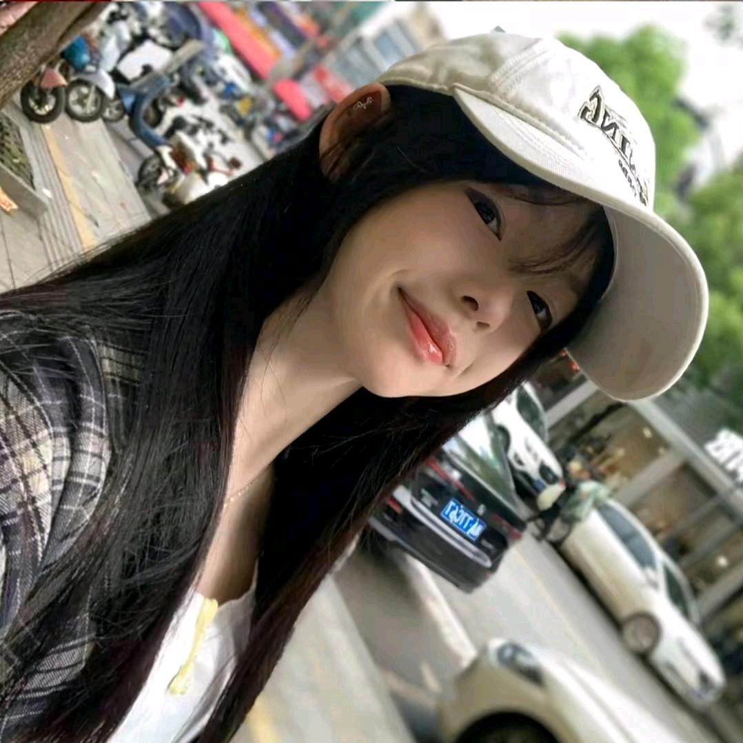 🍏🍎LÃ THỊ HUỆ