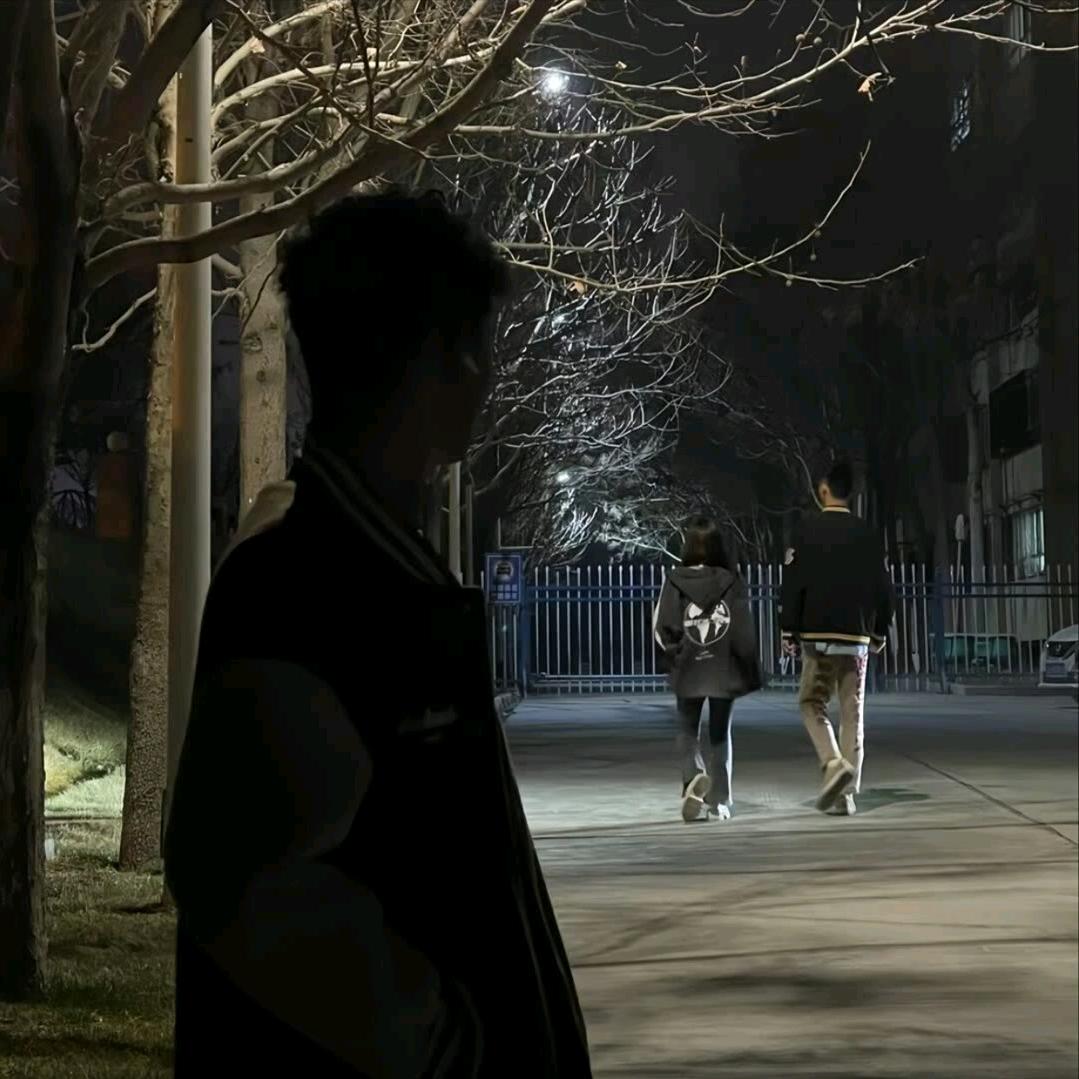 哭泣的小丑丶