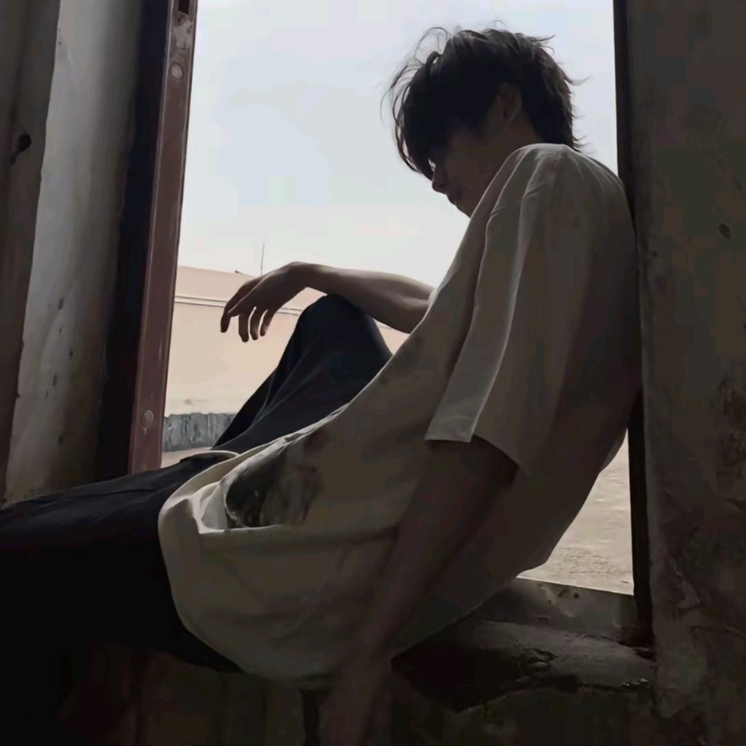 清风几许不如月