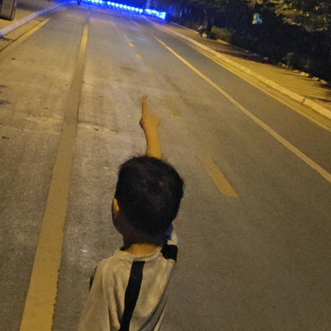 阿冒冒开摆了
