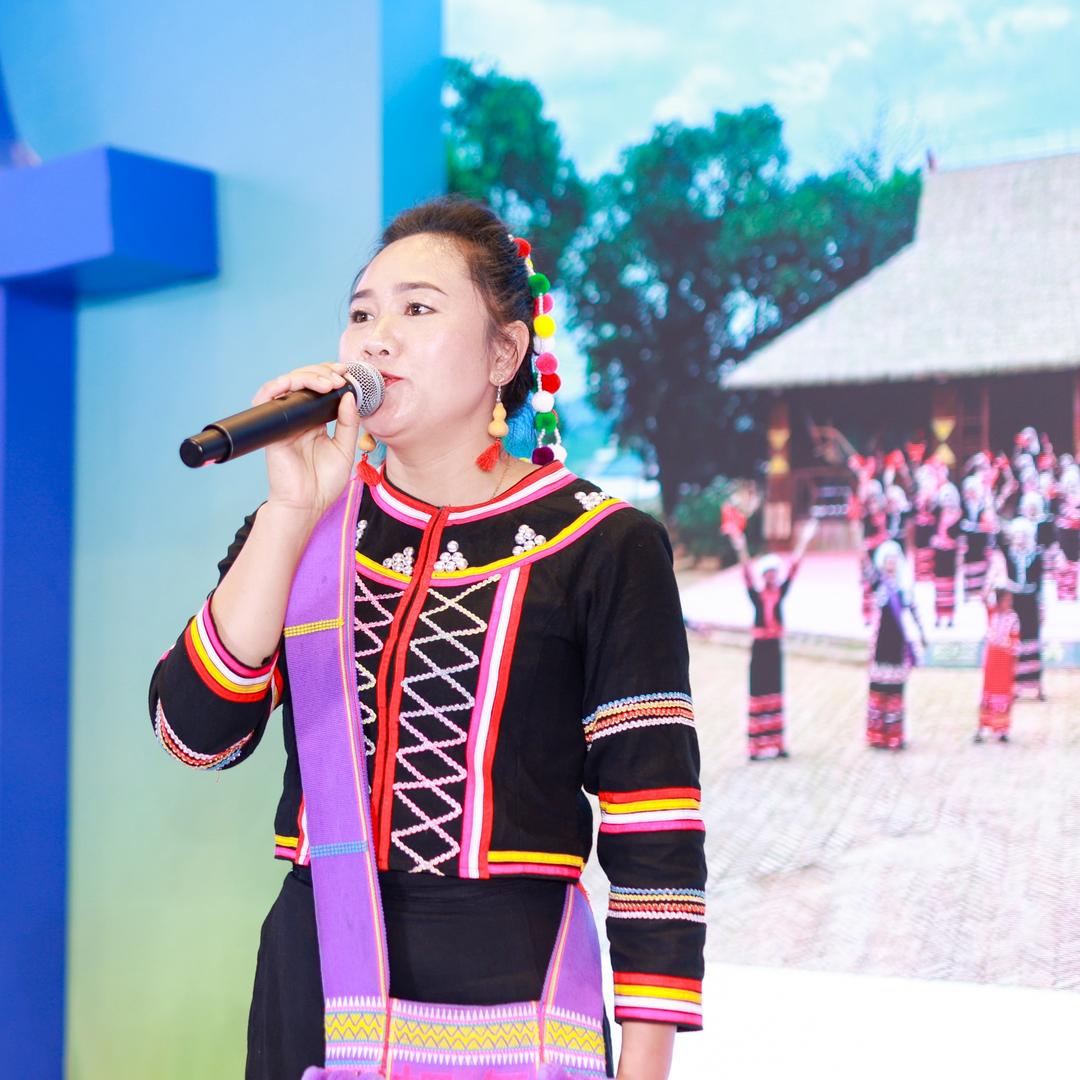 非遗拉祜族摆舞