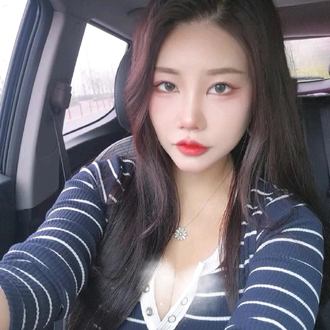 小宏姐女装穿搭