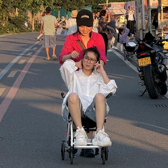我的弟弟王嘉禧《姐姐》