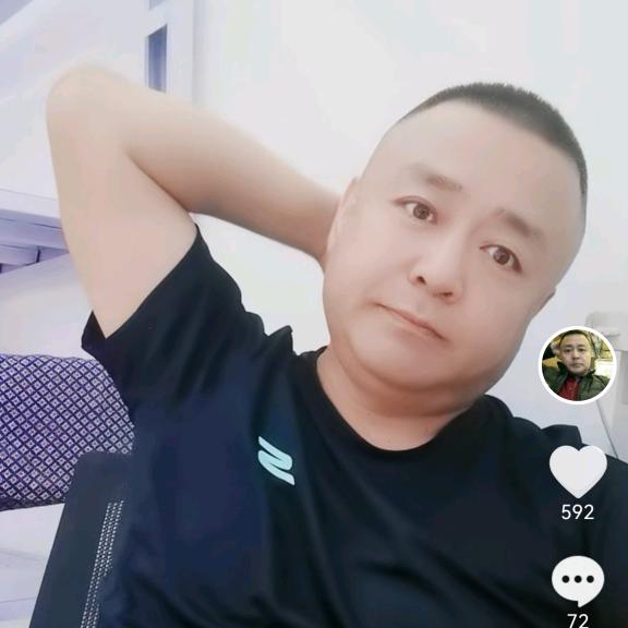 剑雨袭梅