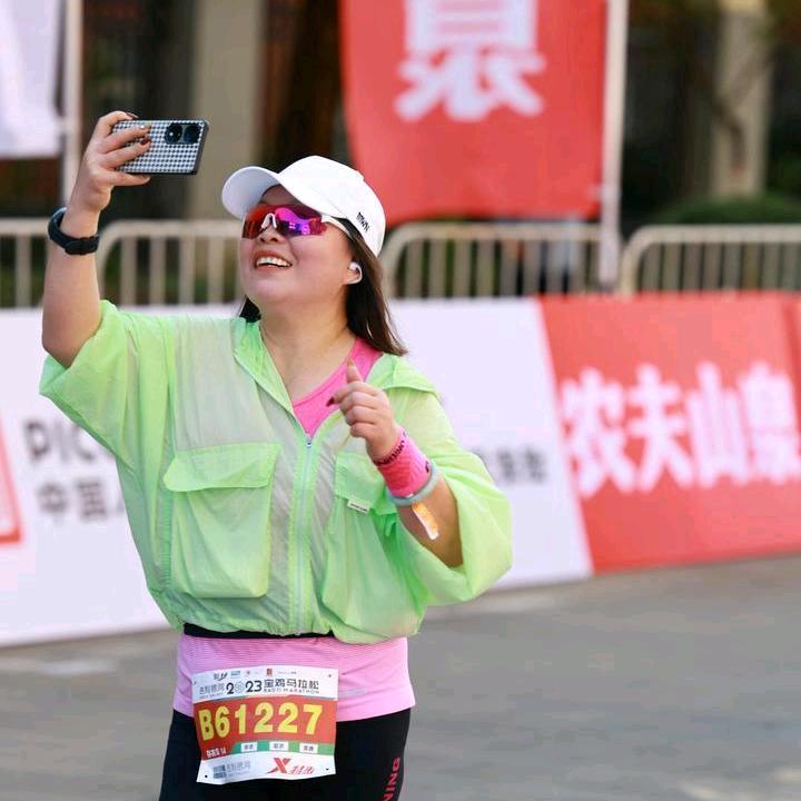 爱运动的阳光丽人