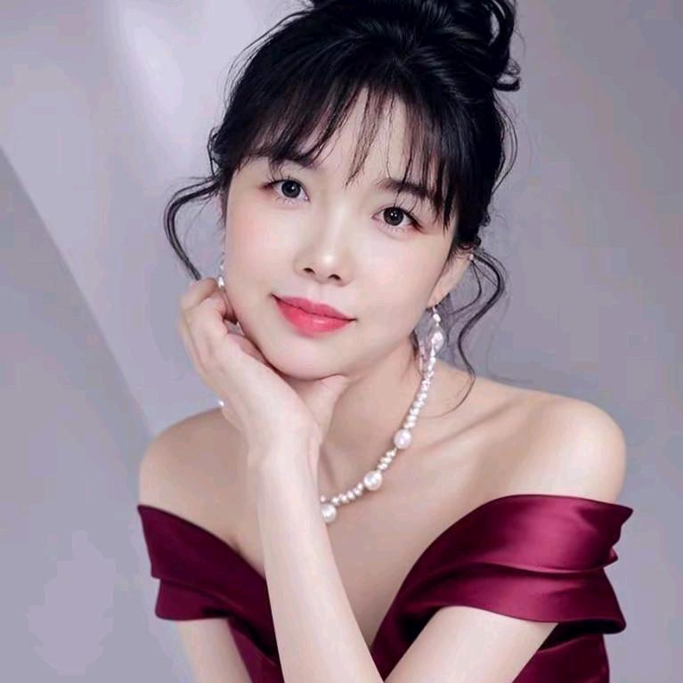 《蓝天白云》