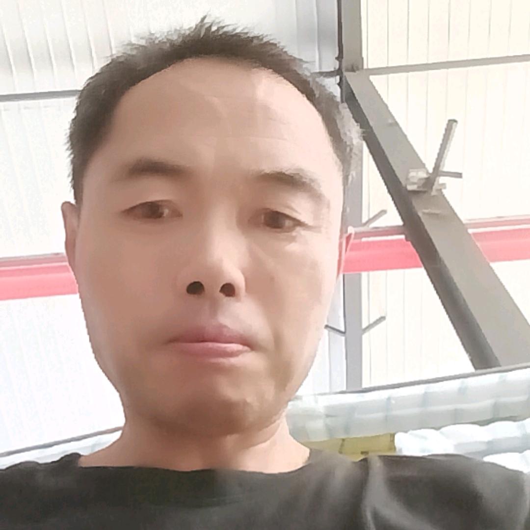 军哥爱歌唱