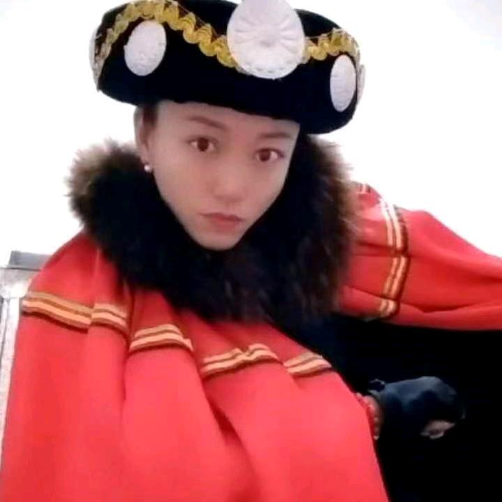 民俗打鼓幺哥听雨阁