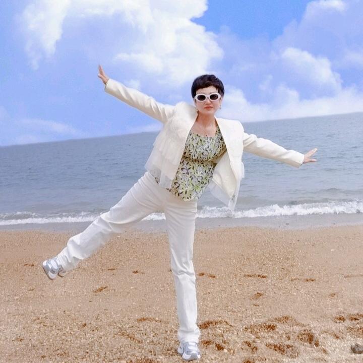 红姐逛吃逛玩