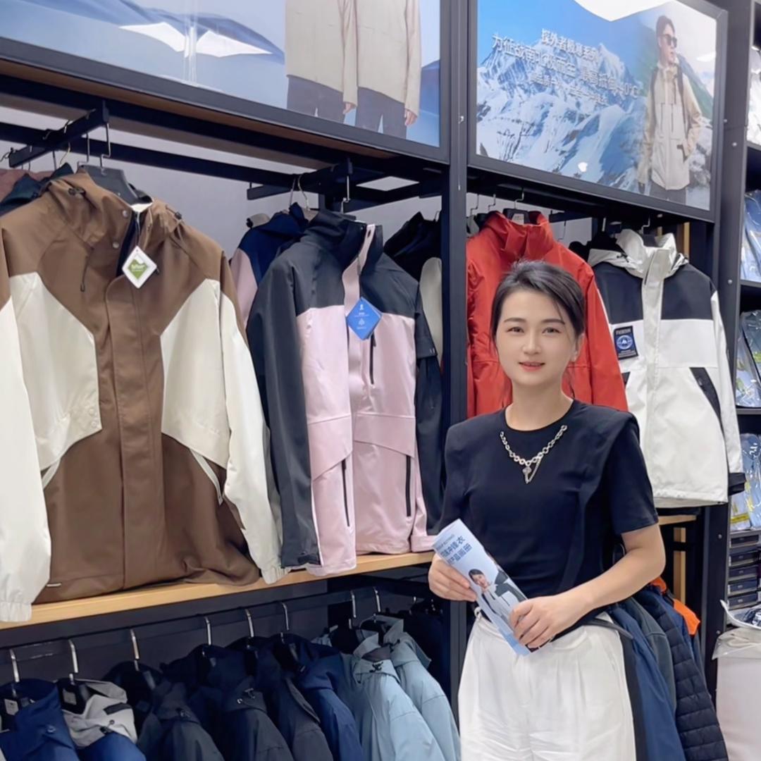 冲锋小mei纯衣库正龙服饰