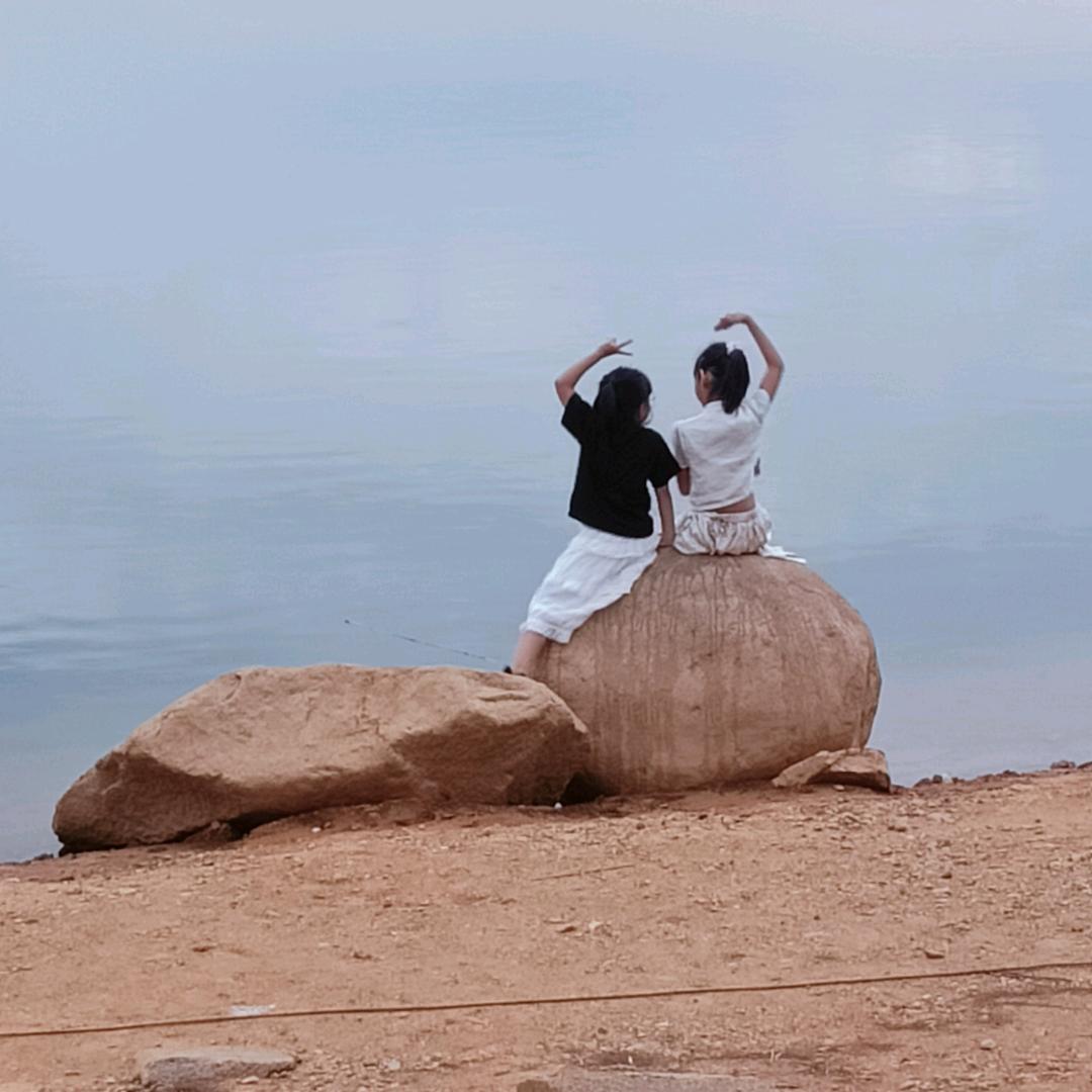 (>﹏<)