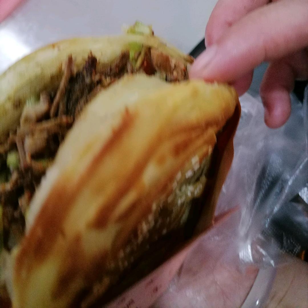 西平丽娜热干面（肉夹馍）