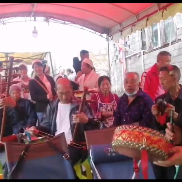 下洪二胡队杨红贵