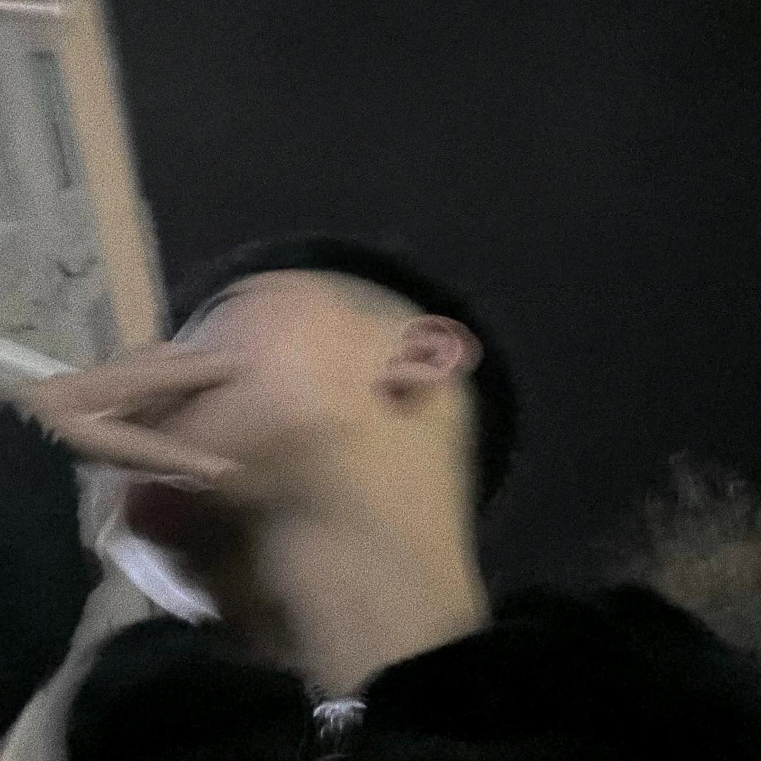 @8