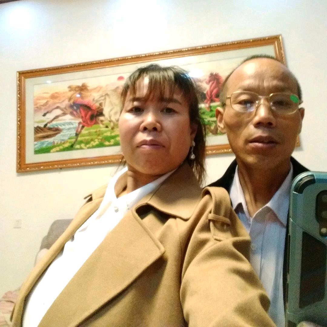 罗潇洒。