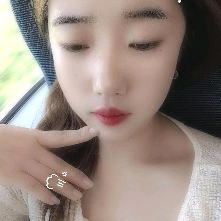 只欠东风