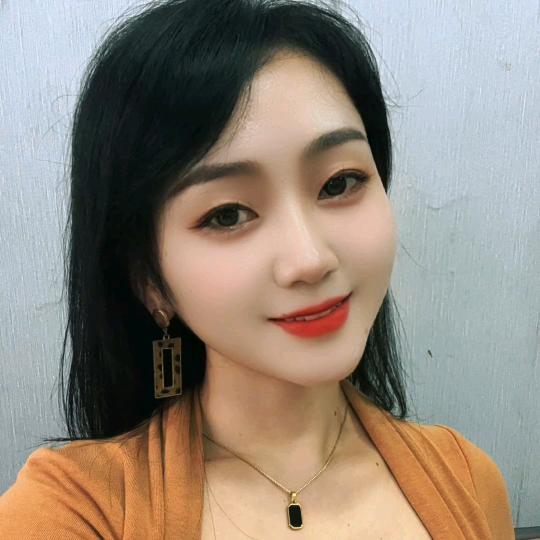 艺莎..