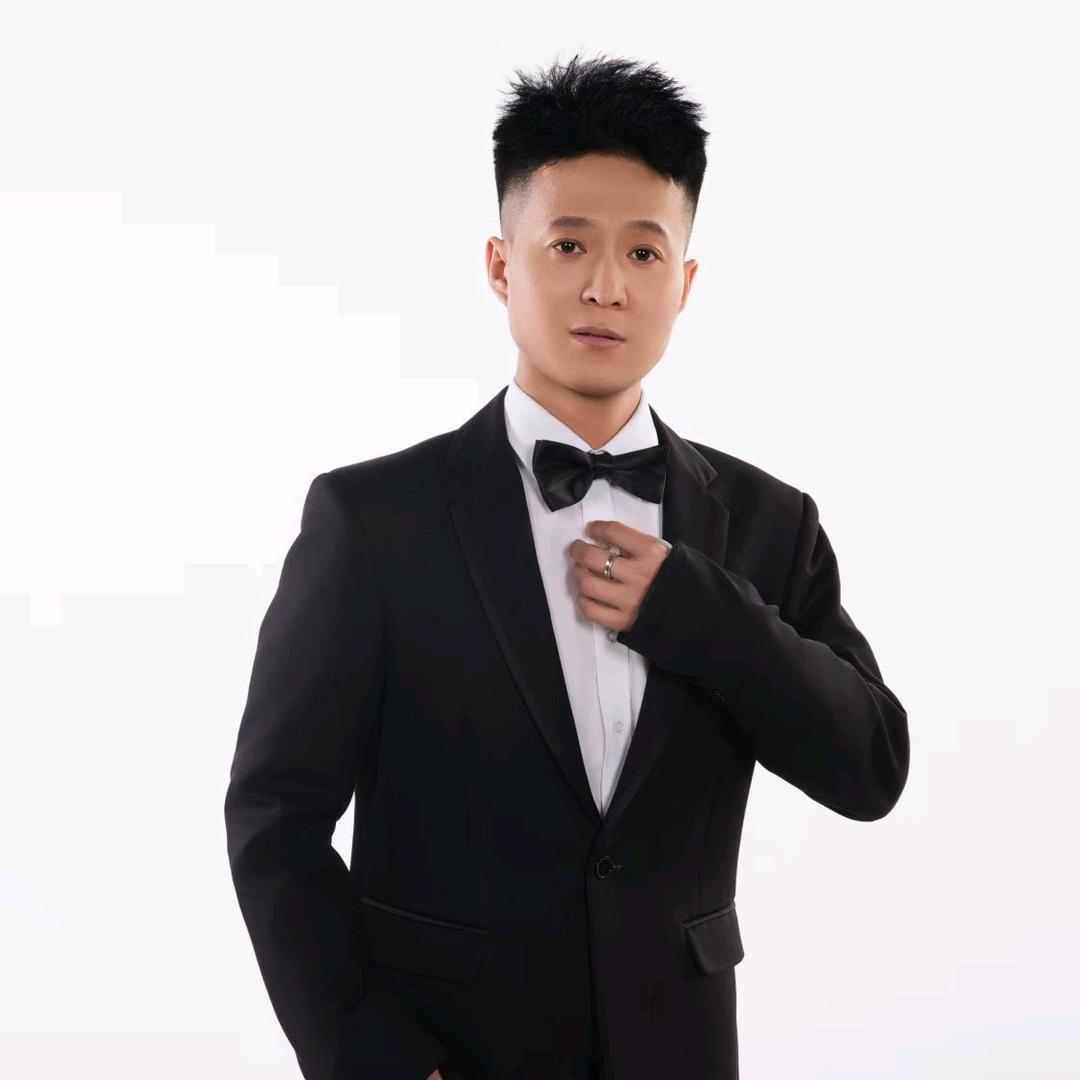 高鹏周一休息
