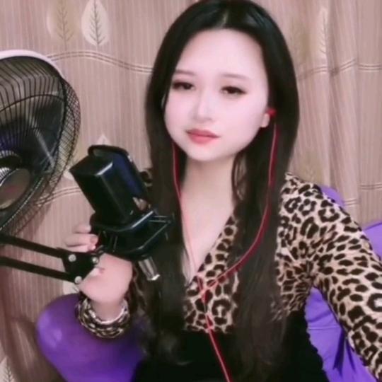 孤奶奶（单亲带一女孩）