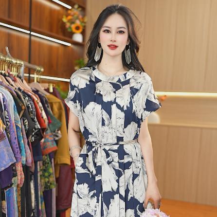 芳茵婷田田服饰女装