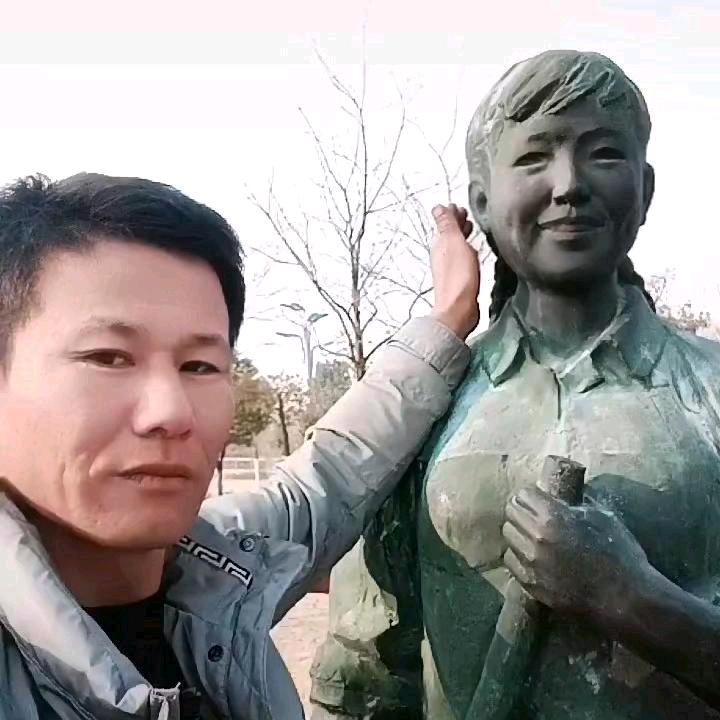 万里的生活