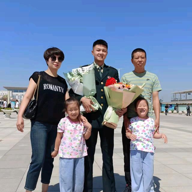 佐佐佑佑