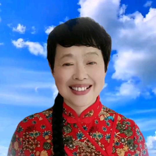 解素云（每晚8点开启走路直播）