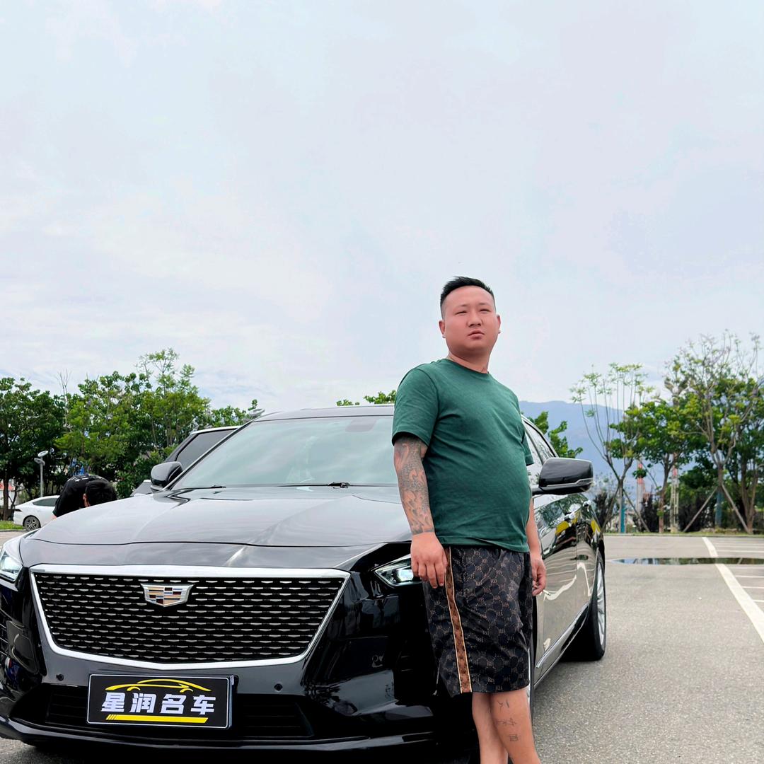 星润二手车伍雷