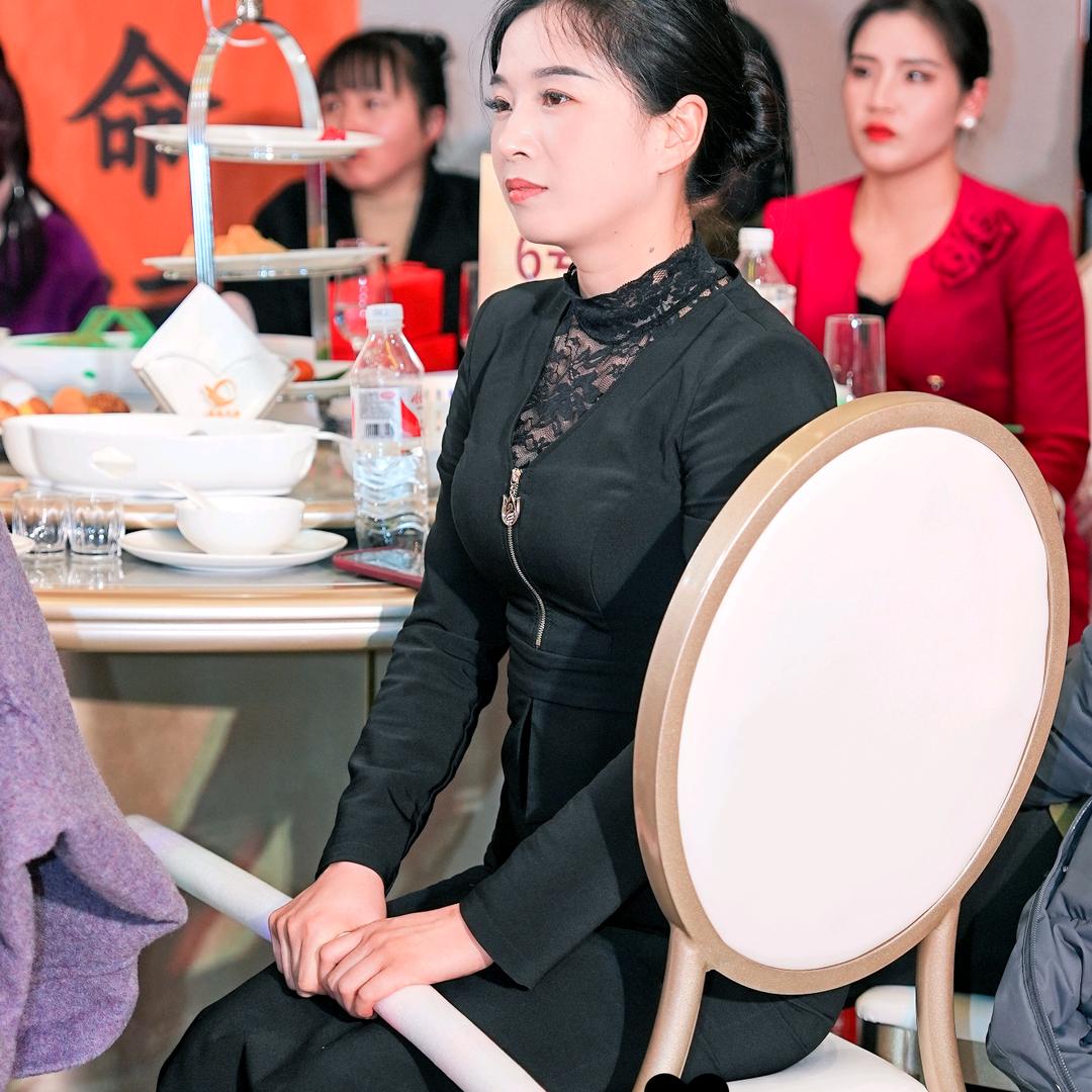 钟红梅