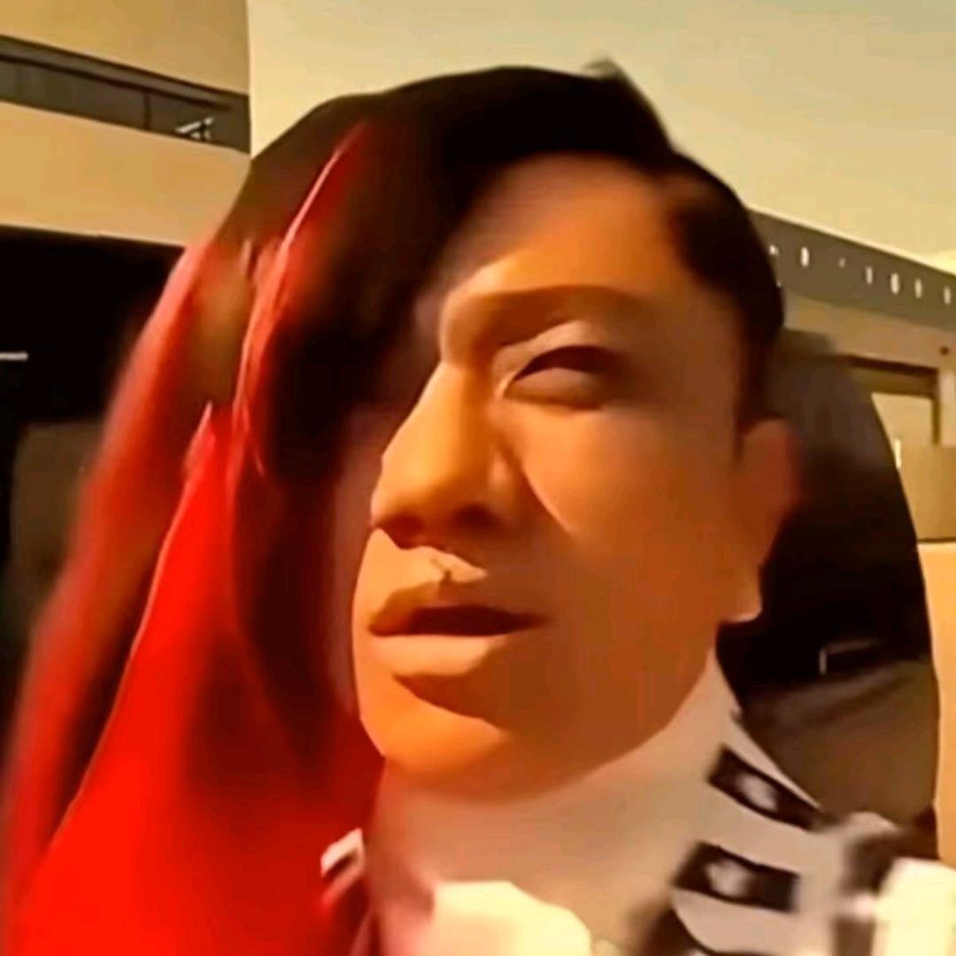 伍先生