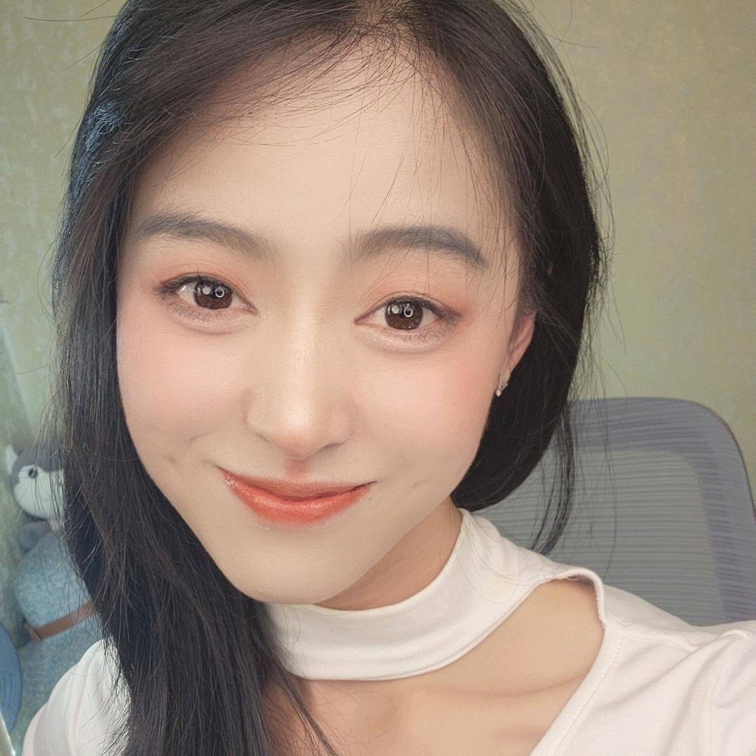 泡泡鱼🐳⁸⁸¹