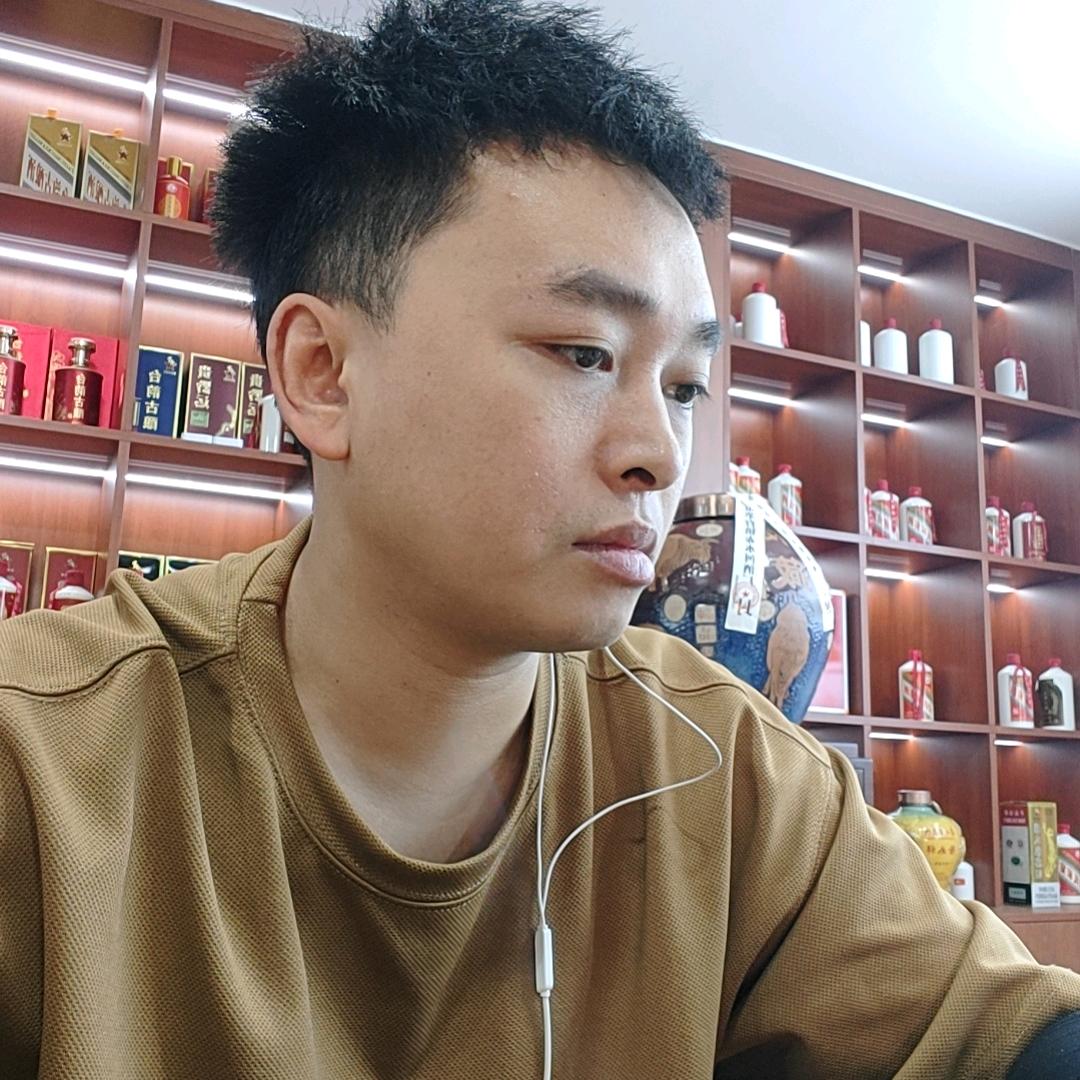古月胡（胡鑫）
