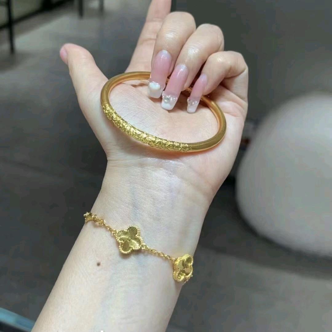 合肥龙湖天街中国黄金