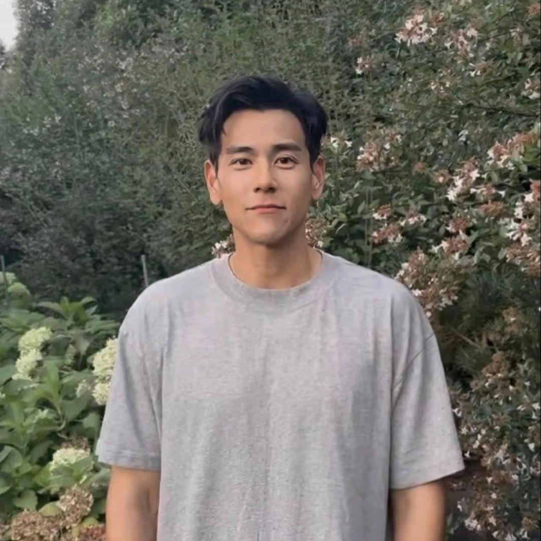 W╯
