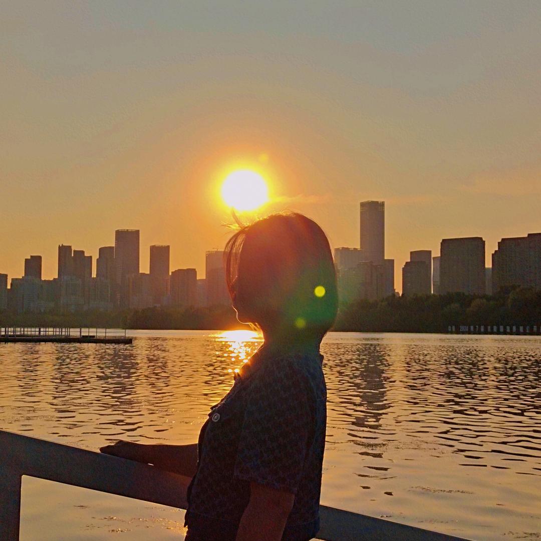 LSY旅客🌽⚡️🌙