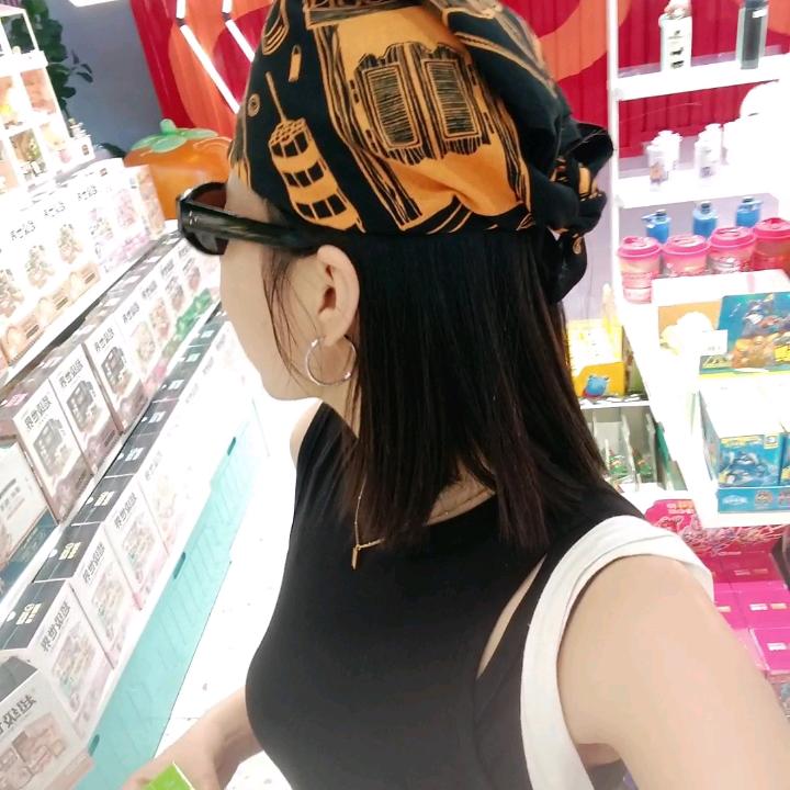 小娜吃不堡！