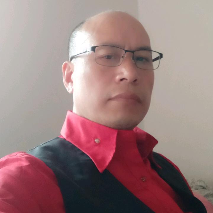 @高姓(喜欢唱歌🎤)