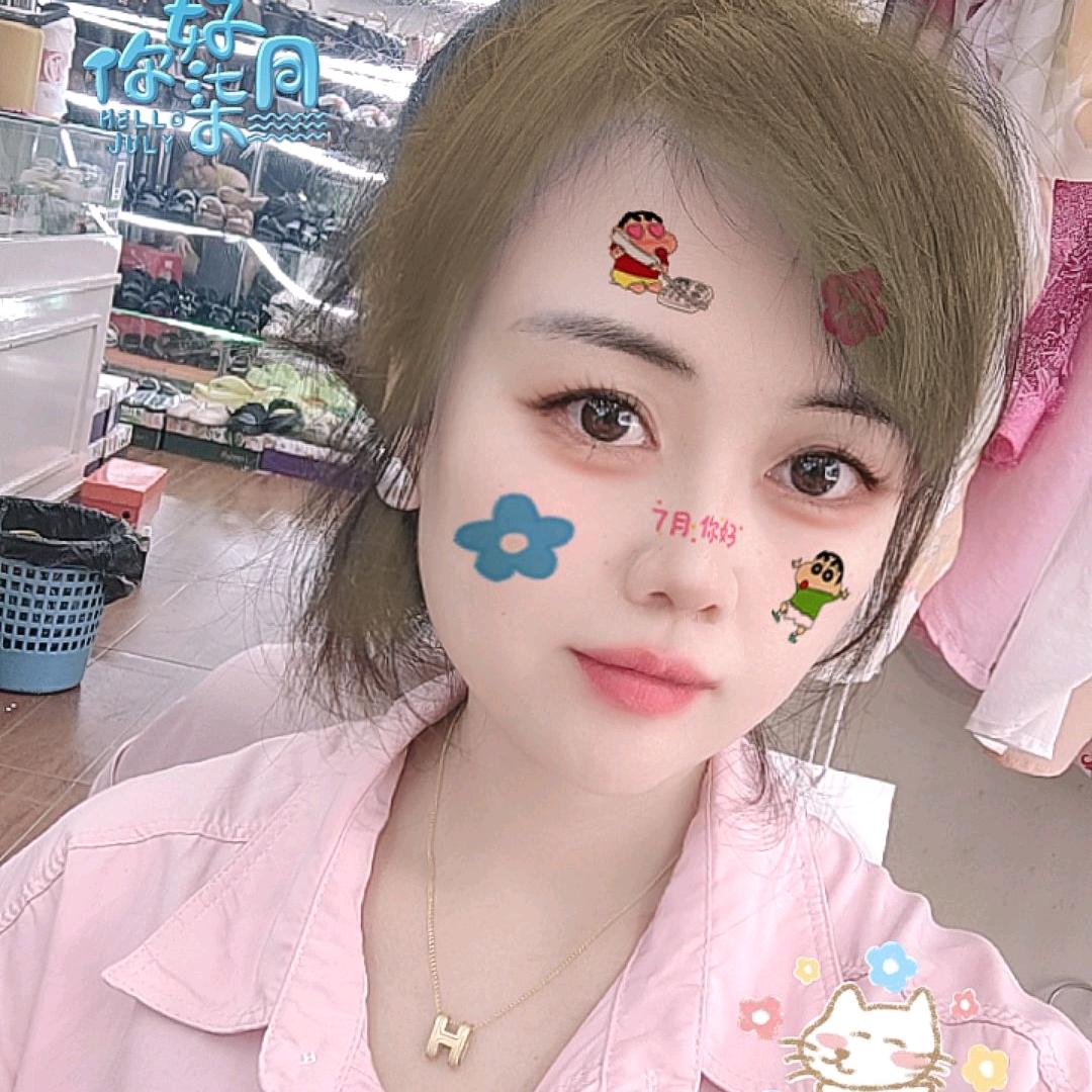 大致坡珠珠服装
