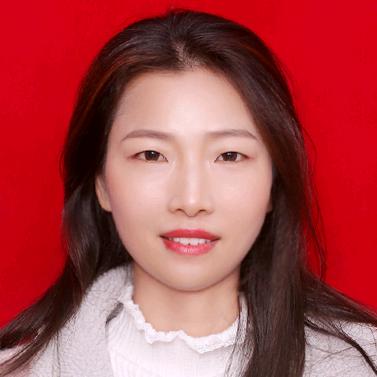 90后村干部李贝贝