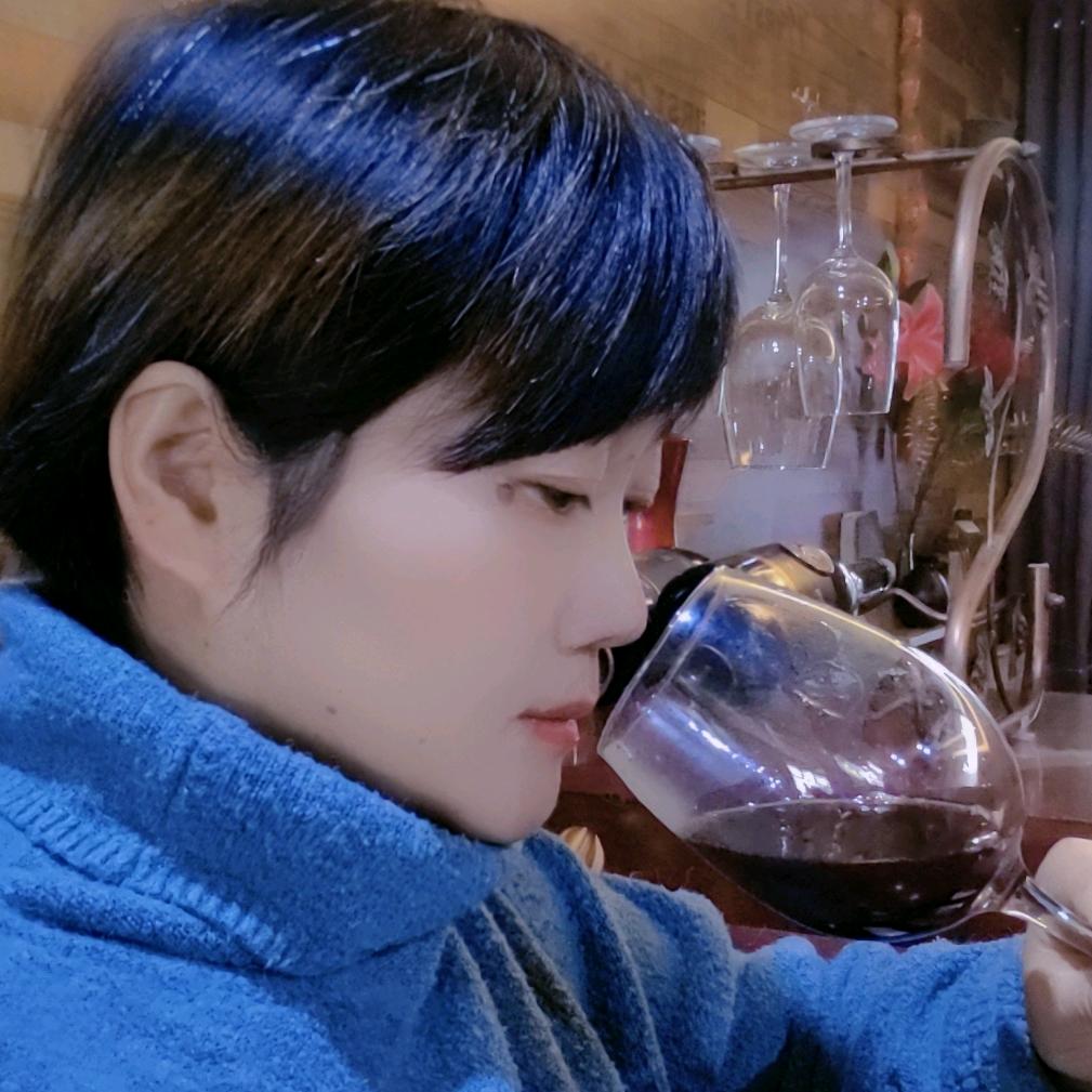 🇨🇳（诗城小酌）杰茜妈