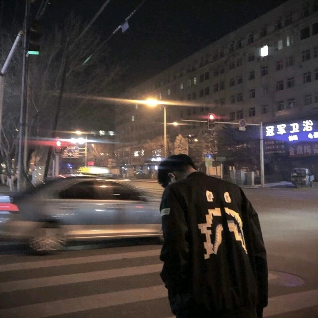 闹@