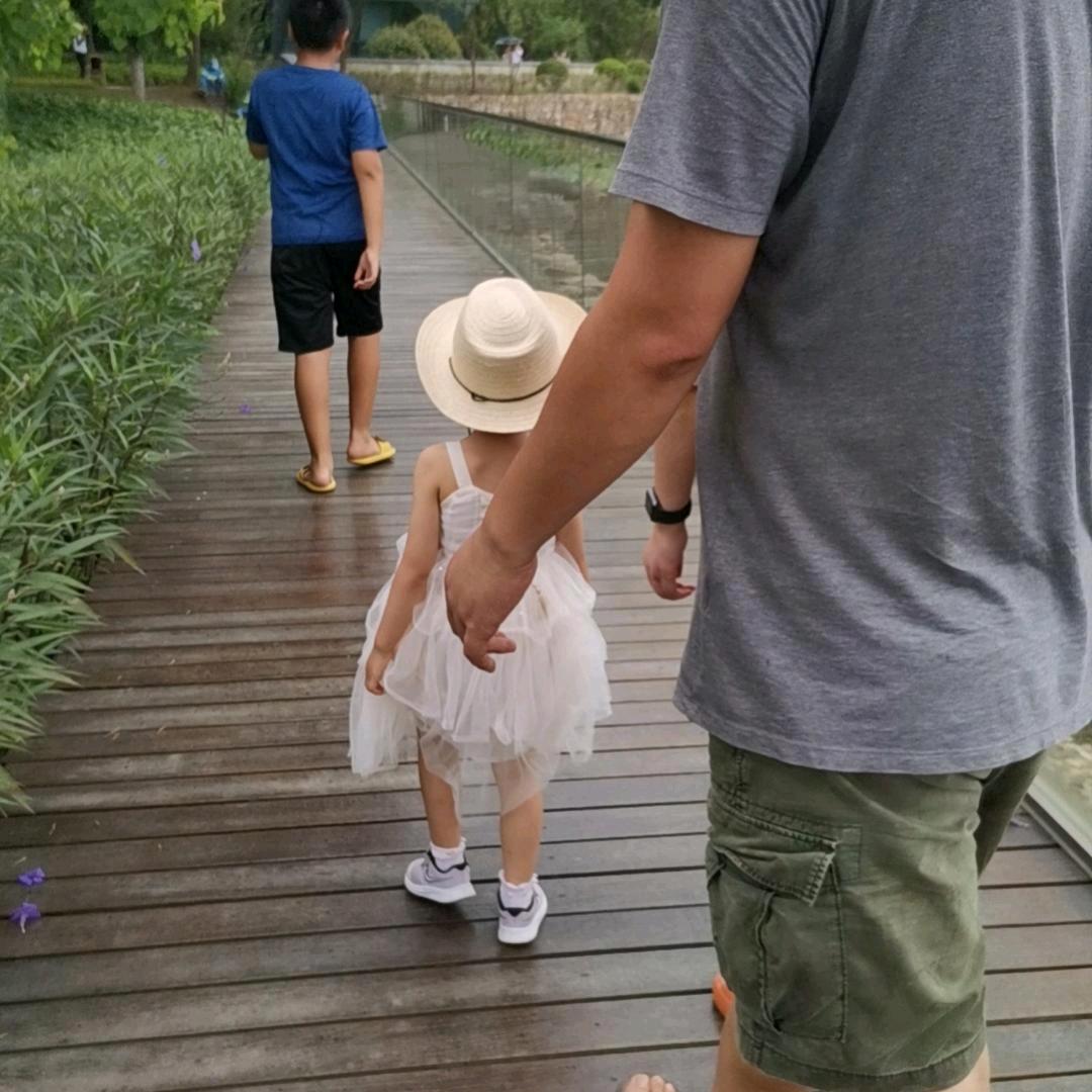 光明姐