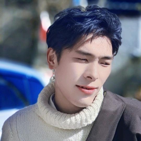 德吉丰盛𝓓∫𝓐𝓡《有故事的男人》