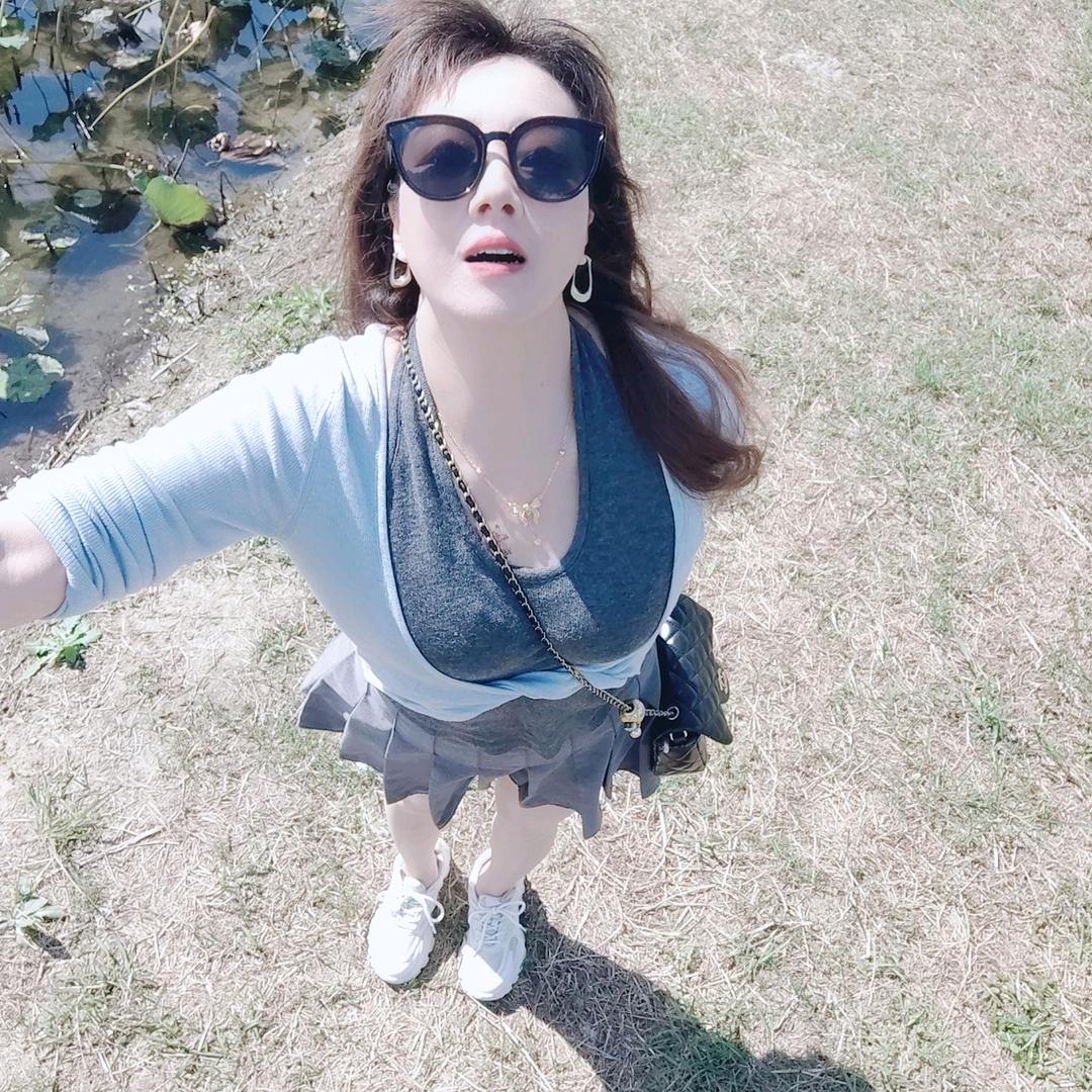 @迷人大眼睛