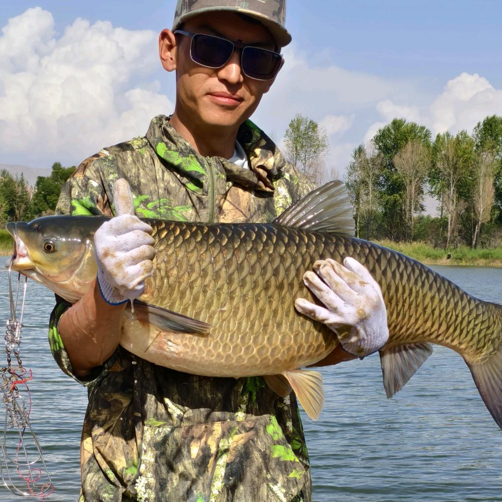 弓夫青E镖师户外用品店