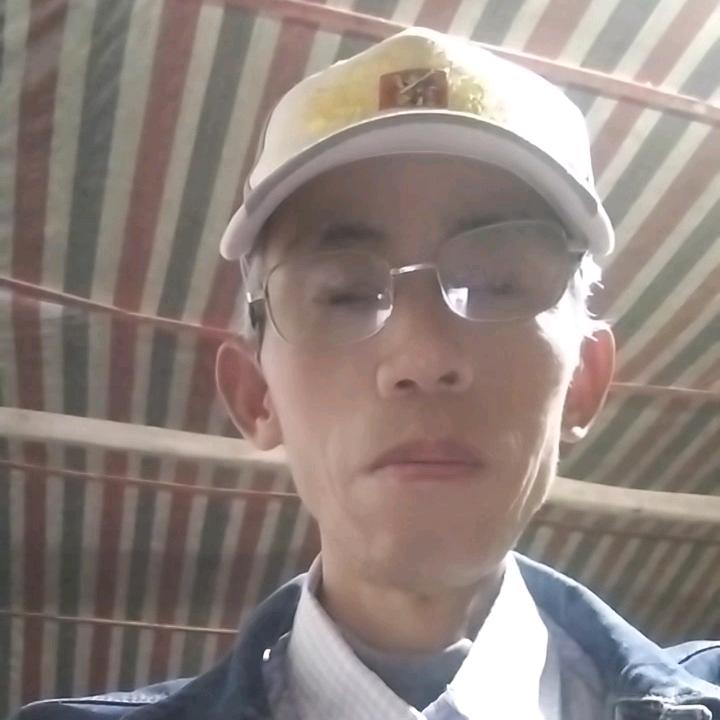 中国🇨🇳红，老龚