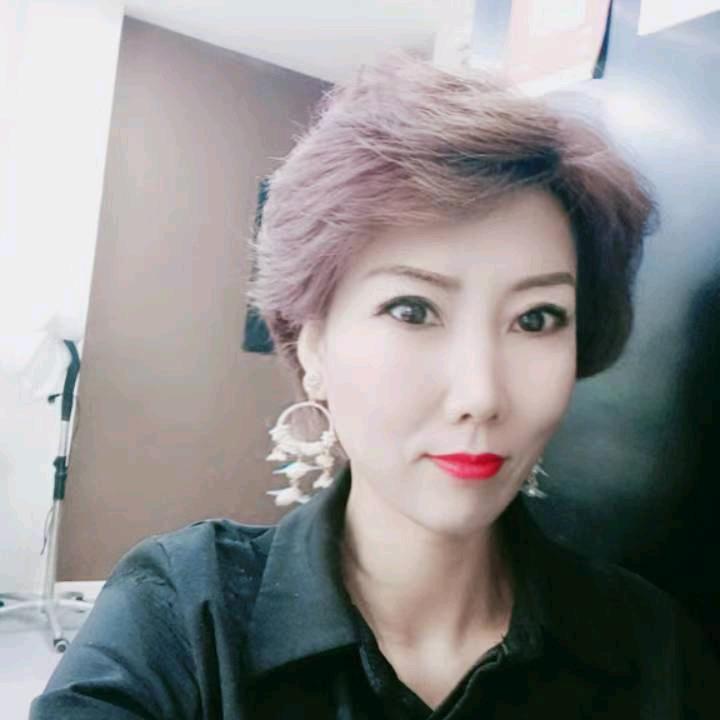 洛阳自然美造型美发店