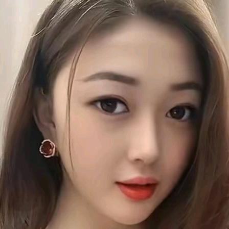 董君