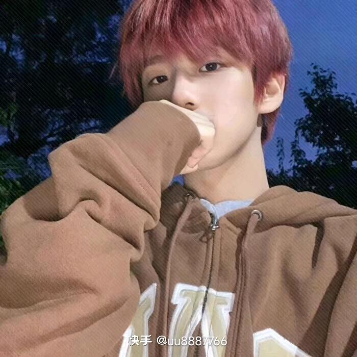 张贺樱